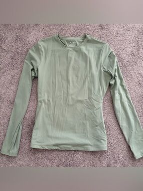 Pumiey Green Women's Long Sleeve Top